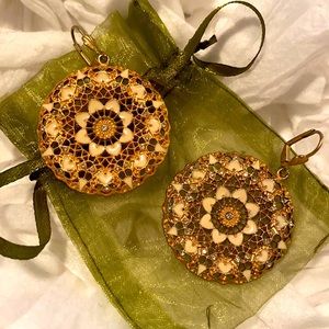 Anthropologie Lace Earrings! Floral garden chic!